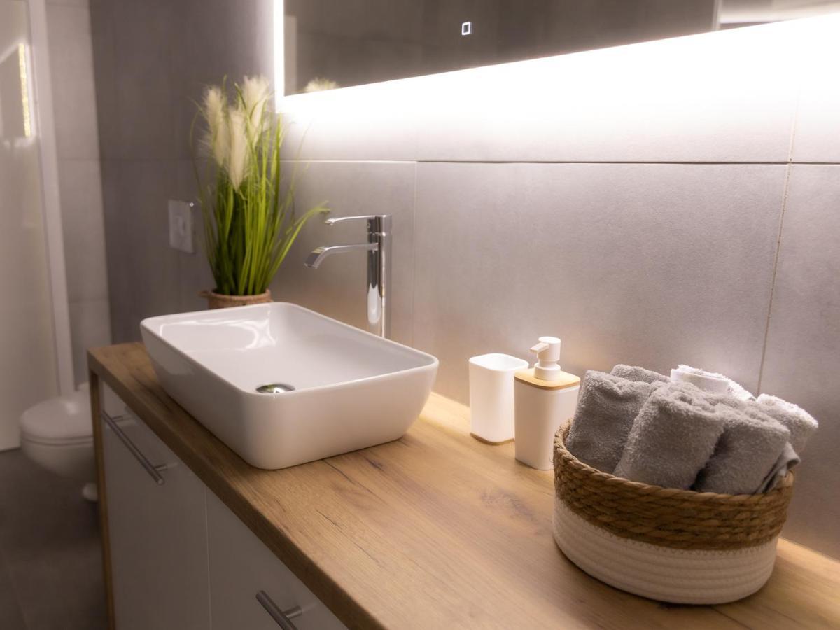 Apartament Pod Lasem Leilighet Oldrzychowice Klodzkie Eksteriør bilde